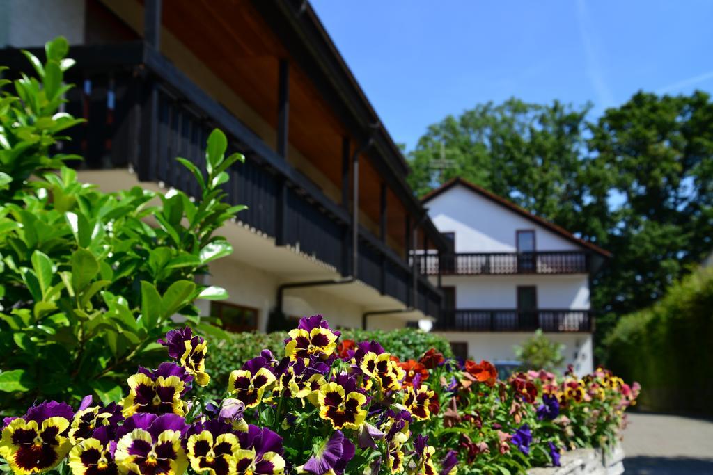 Hotel Am Buchwald Esslingen am Neckar Exteriör bild